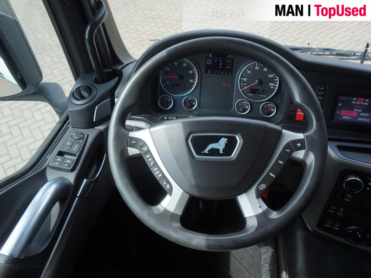 MAN TGX 18.420 4X2 BLS / PTO / EURO 6 - Nyergesvontató: 4 kép. MAN TGX 18.420 4X2 BLS / PTO / EURO 6 - Nyergesvontató: 4 kép.