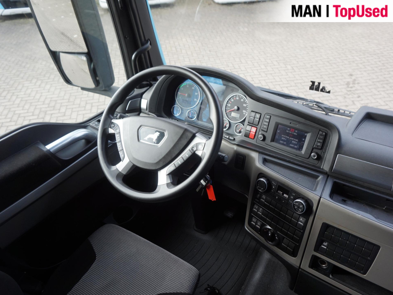 MAN TGX 18.420 4X2 BLS / PTO / Euro6 - Nyergesvontató: 2 kép. MAN TGX 18.420 4X2 BLS / PTO / Euro6 - Nyergesvontató: 2 kép.