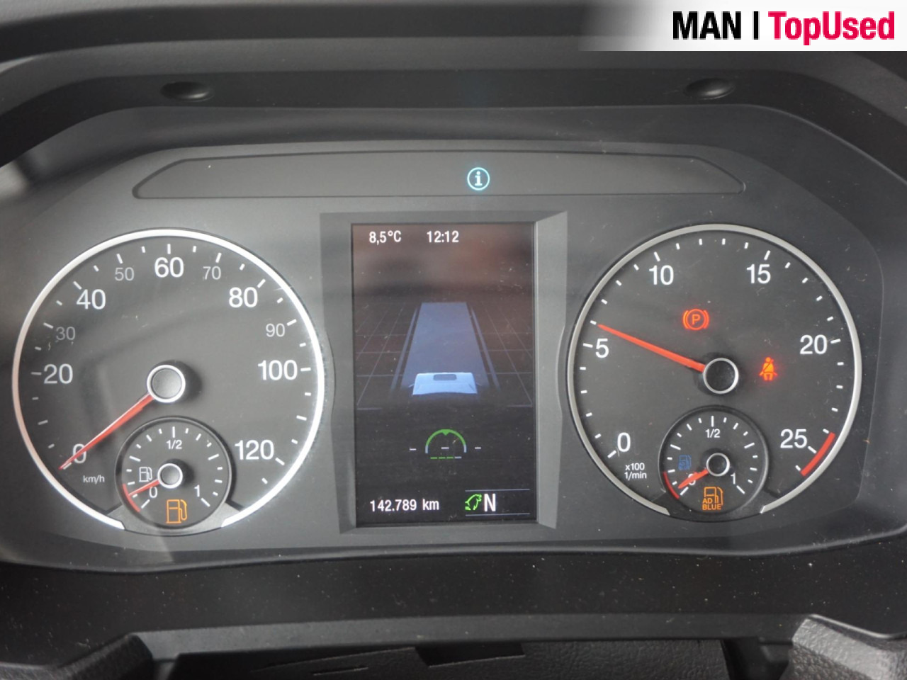 MAN TGX 18.480 4x2 BL SA - Nyergesvontató: 4 kép. MAN TGX 18.480 4x2 BL SA - Nyergesvontató: 4 kép.