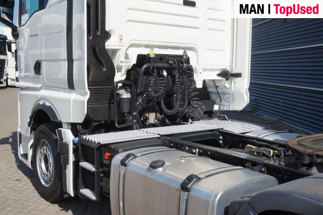 MAN TGX 18.510 4x2 BL SA - Nyergesvontató: 2 kép. MAN TGX 18.510 4x2 BL SA - Nyergesvontató: 2 kép.
