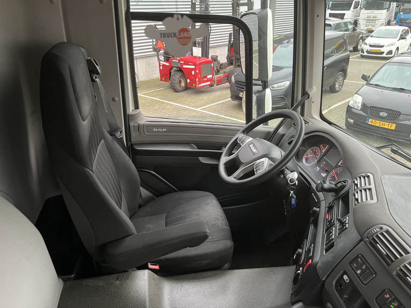 DAF CF 260 FA / 18 Ton / 350 dkm / Box 7.5 m / Laadklep / APK TUV 04-26 - Dobozos felépítményű teherautó: 3 kép. DAF CF 260 FA / 18 Ton / 350 dkm / Box 7.5 m / Laadklep / APK TUV 04-26 - Dobozos felépítményű teherautó: 3 kép.