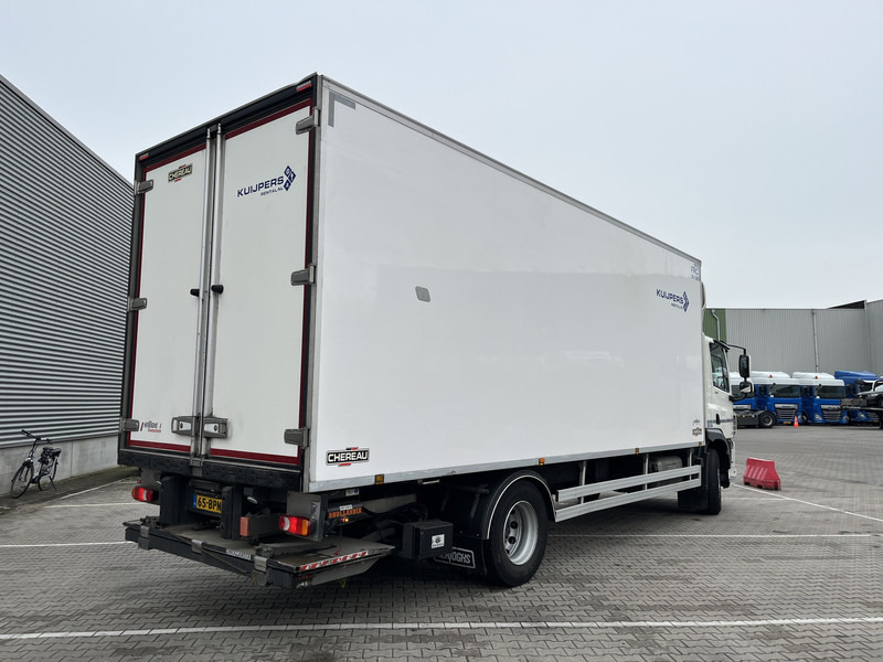 DAF CF 260 FA / Carrier Koeler - 30 gr / Chereau Frigobox / Laadklep 2000 kg - Hűtős teherautó: 2 kép. DAF CF 260 FA / Carrier Koeler - 30 gr / Chereau Frigobox / Laadklep 2000 kg - Hűtős teherautó: 2 kép.