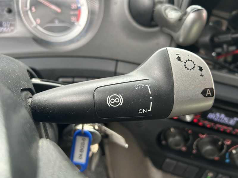 Ponyvás teherautó DAF CF 370 FA + Pacton MXD 218 / Curtainside Combi / Loadlift / APK TUV 05-26: 6 kép. Ponyvás teherautó DAF CF 370 FA + Pacton MXD 218 / Curtainside Combi / Loadlift / APK TUV 05-26: 6 kép.