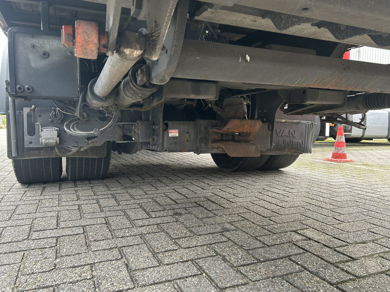 Ponyvás teherautó DAF CF 370 FA + Pacton MXD 218 / Curtainside Combi / Loadlift / APK TUV 05-26: 14 kép. Ponyvás teherautó DAF CF 370 FA + Pacton MXD 218 / Curtainside Combi / Loadlift / APK TUV 05-26: 14 kép.