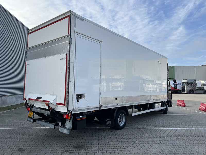 DAF LF 180 FA Euro 6 / 12 Ton / 400 dkm / Box / Laadklep - Dobozos felépítményű teherautó: 2 kép. DAF LF 180 FA Euro 6 / 12 Ton / 400 dkm / Box / Laadklep - Dobozos felépítményű teherautó: 2 kép.