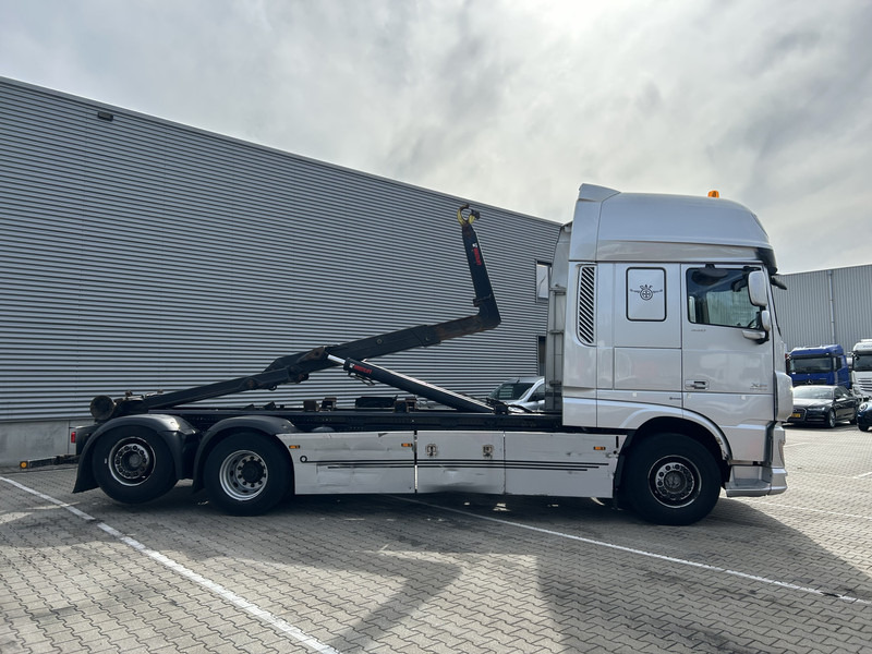 DAF XF 440 FAN SSC / Hiab Hook 21 Ton / 557 dkm / 9 Ton Front Axle - Horgos rakodó teherautó, Darus autó: 2 kép. DAF XF 440 FAN SSC / Hiab Hook 21 Ton / 557 dkm / 9 Ton Front Axle - Horgos rakodó teherautó, Darus autó: 2 kép.