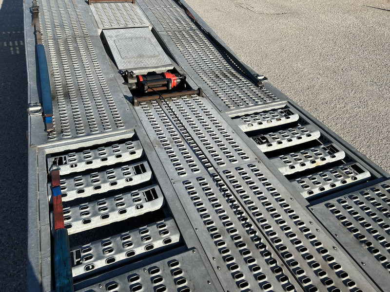 Eroglu ALPB 08 / Semi Dieplader / Auto - Machine Transport / Lier 5 Ton - Félpótkocsi autószállító: 4 kép. Eroglu ALPB 08 / Semi Dieplader / Auto - Machine Transport / Lier 5 Ton - Félpótkocsi autószállító: 4 kép.