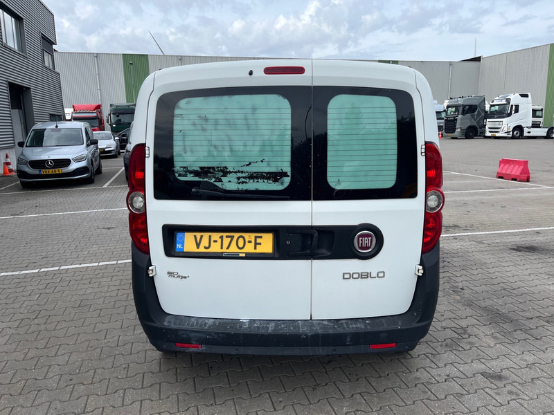 Fiat Dobló Cargo 1.3 MultiJet / NL Van - Kis furgon: 5 kép. Fiat Dobló Cargo 1.3 MultiJet / NL Van - Kis furgon: 5 kép.