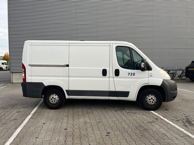 Fiat Ducato 2.0 MultiJet / KH1 Actual / 122 DKM / APK-TUV 04-26 - Kis furgon: 2 kép. Fiat Ducato 2.0 MultiJet / KH1 Actual / 122 DKM / APK-TUV 04-26 - Kis furgon: 2 kép.