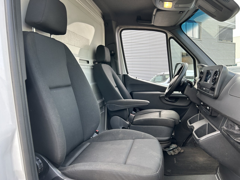 Kisteherautó Mercedes-Benz Sprinter 515 1.9 CDI / Chassis Cabine / WB 433 cm / 324 dkm / APK TUV 03-26: 9 kép.
