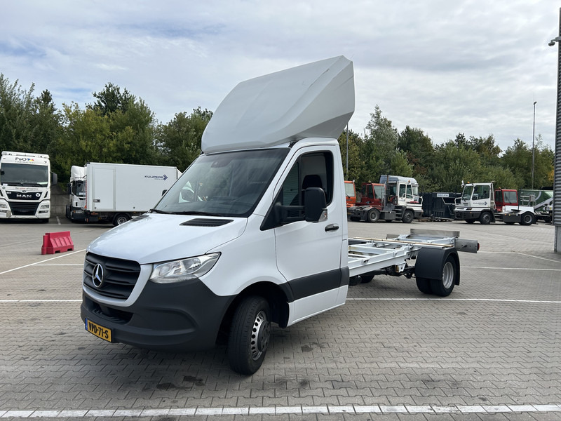 Kisteherautó Mercedes-Benz Sprinter 515 1.9 CDI / Chassis Cabine / WB 433 cm / 324 dkm / APK TUV 03-26: 19 kép.