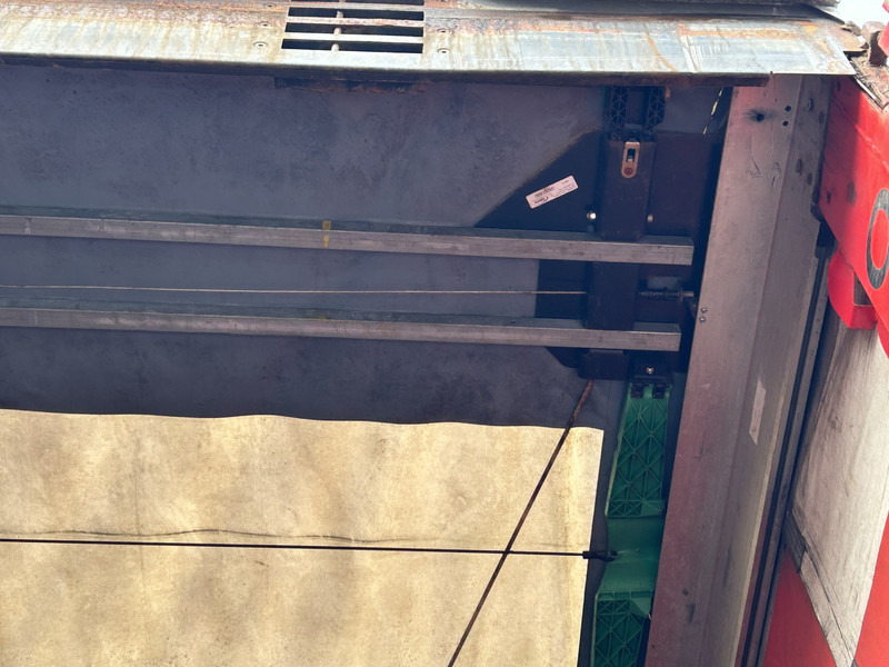 Krone Profi Liner / Mega / Curtainside / BPW Drum / NL Trailer - Ponyvás félpótkocsi: 4 kép. Krone Profi Liner / Mega / Curtainside / BPW Drum / NL Trailer - Ponyvás félpótkocsi: 4 kép.