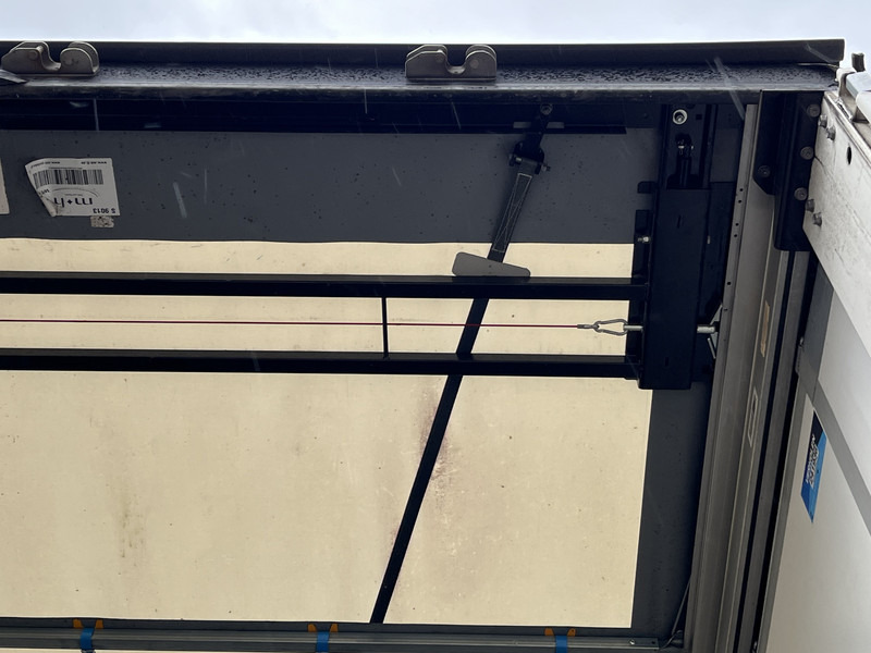 Krone Profi Liner / Schuifzeil / Schuifdak / 3 as / APK TUV 06-25 - Ponyvás félpótkocsi: 4 kép. Krone Profi Liner / Schuifzeil / Schuifdak / 3 as / APK TUV 06-25 - Ponyvás félpótkocsi: 4 kép.