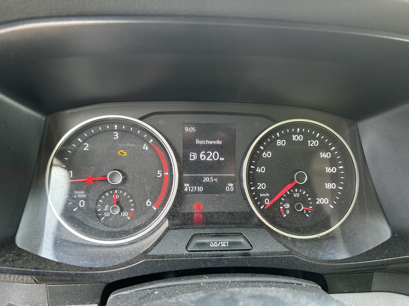 MAN TGE 3.180 2.0 Euro 6 / Box / 412 dkm / Loadlift / Cruise / NL Van - Dobozos kisteherautó: 4 kép. MAN TGE 3.180 2.0 Euro 6 / Box / 412 dkm / Loadlift / Cruise / NL Van - Dobozos kisteherautó: 4 kép.