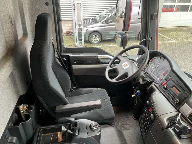 MAN TGM 18.250 Euro 6 / 18 Ton / 639 dkm / Box / Loadlift / APK TUV 12-25 - Dobozos felépítményű teherautó: 3 kép. MAN TGM 18.250 Euro 6 / 18 Ton / 639 dkm / Box / Loadlift / APK TUV 12-25 - Dobozos felépítményű teherautó: 3 kép.