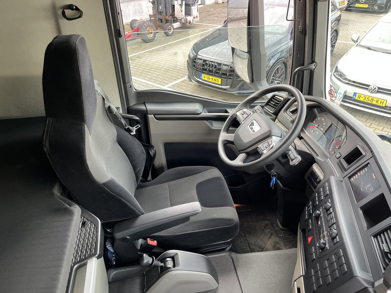 MAN TGM 18.250 TN / 18 Ton / 2023 / Box 7.5 mtr / Laadklep 2000 kg / APK 07-26 - Dobozos felépítményű teherautó: 3 kép. MAN TGM 18.250 TN / 18 Ton / 2023 / Box 7.5 mtr / Laadklep 2000 kg / APK 07-26 - Dobozos felépítményű teherautó: 3 kép.