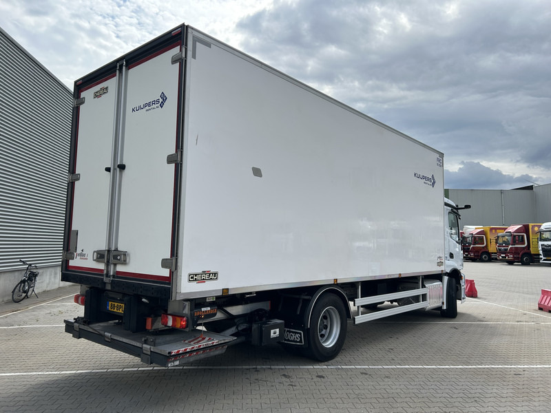 Mercedes-Benz Actros 2124 / Carrier Koeler -30 gr / Chereau Frigo Box / Laadklep / APK 04-26 - Hűtős teherautó: 2 kép. Mercedes-Benz Actros 2124 / Carrier Koeler -30 gr / Chereau Frigo Box / Laadklep / APK 04-26 - Hűtős teherautó: 2 kép.