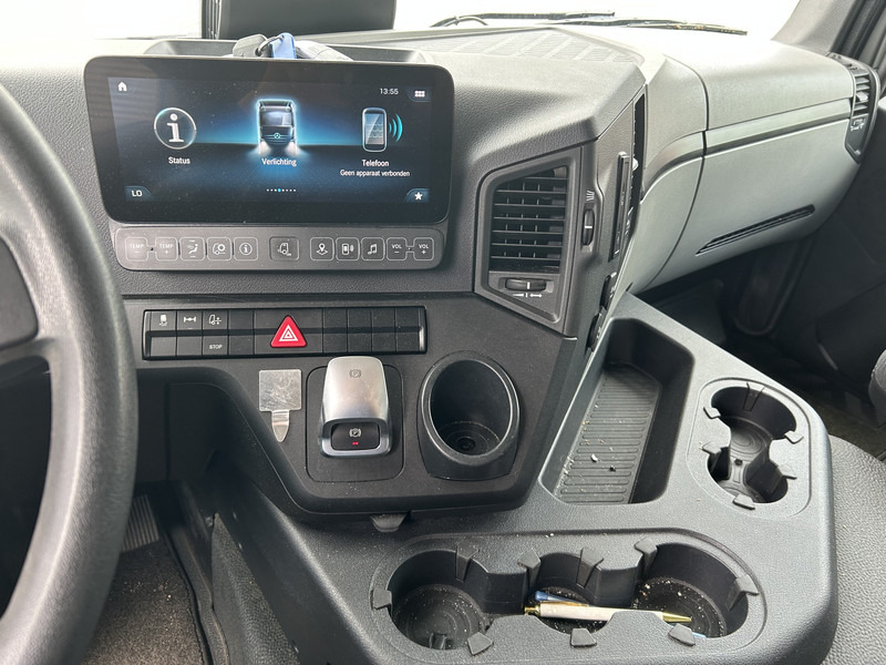 Mercedes-Benz Actros 2124 / Carrier Supra 850 -30 gr / Koeler / Laadklep / APK 03-26 - Hűtős teherautó: 5 kép. Mercedes-Benz Actros 2124 / Carrier Supra 850 -30 gr / Koeler / Laadklep / APK 03-26 - Hűtős teherautó: 5 kép.