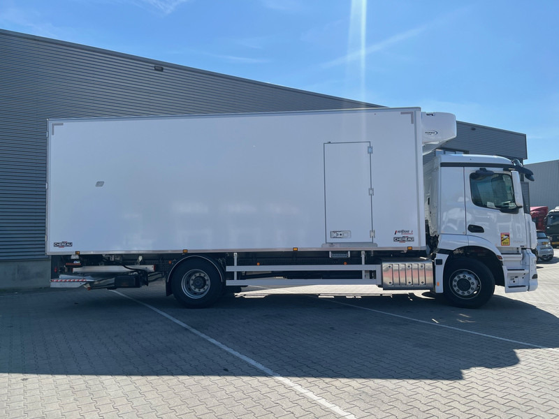 Mercedes-Benz Actros 2124 MULTITEMP / Carrier Koeler / Alleen Te Huur -> 013-7200971 - Hűtős teherautó: 4 kép. Mercedes-Benz Actros 2124 MULTITEMP / Carrier Koeler / Alleen Te Huur -> 013-7200971 - Hűtős teherautó: 4 kép.