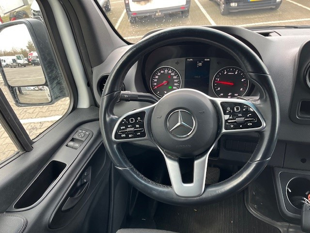 Mercedes-Benz Sprinter 316 2.2 CDI / L3 H2 / Navi / Camera / APK TUV 12-25 - Furgon: 3 kép. Mercedes-Benz Sprinter 316 2.2 CDI / L3 H2 / Navi / Camera / APK TUV 12-25 - Furgon: 3 kép.