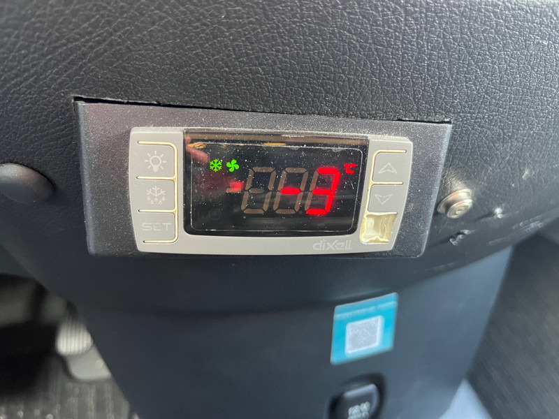 Mercedes-Benz Vito / 114 CDI / L2H1 / Frigo / gekoelde laadbak / APK-TUV 05-26 - Kis furgon: 5 kép. Mercedes-Benz Vito / 114 CDI / L2H1 / Frigo / gekoelde laadbak / APK-TUV 05-26 - Kis furgon: 5 kép.