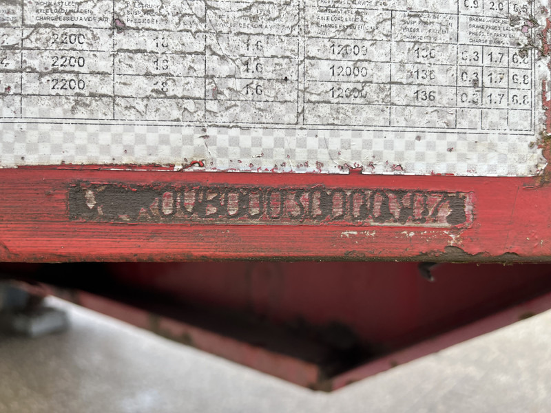 Nooteboom OVB-90-05 / 5 axle 12 Ton Hydraulic / BPW Drum / Ballast Trailer - Platós félpótkocsi: 4 kép. Nooteboom OVB-90-05 / 5 axle 12 Ton Hydraulic / BPW Drum / Ballast Trailer - Platós félpótkocsi: 4 kép.