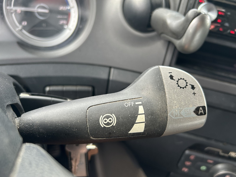 DAF CF 410 FT Space Cab / 742 dkm / 2 Tanks / NL Truck - Nyergesvontató: 5 kép. DAF CF 410 FT Space Cab / 742 dkm / 2 Tanks / NL Truck - Nyergesvontató: 5 kép.