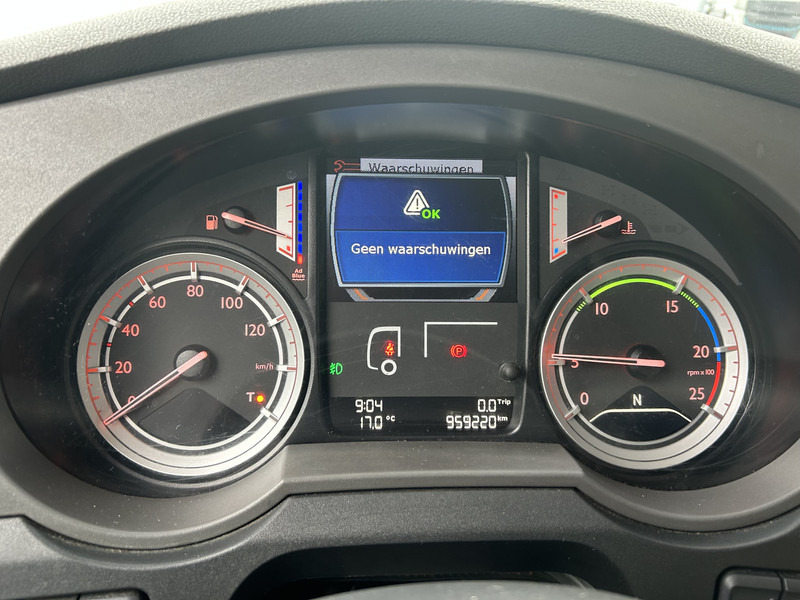 DAF XF 440 FT Space Cab / 959 dkm / 2 Tanks / Stand Klima / APK TUV 02-26 - Nyergesvontató: 4 kép. DAF XF 440 FT Space Cab / 959 dkm / 2 Tanks / Stand Klima / APK TUV 02-26 - Nyergesvontató: 4 kép.