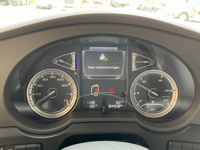 DAF XF 480 FT SSC / 844 dkm / New Tacho / 2 Tanks / Stand Airco / APK TUV 11-25 - Nyergesvontató: 4 kép. DAF XF 480 FT SSC / 844 dkm / New Tacho / 2 Tanks / Stand Airco / APK TUV 11-25 - Nyergesvontató: 4 kép.