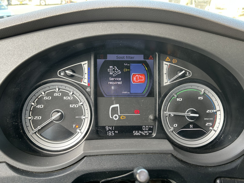 DAF XF 480 FT SSC / Motor + DPF Problems / 562 dkm / 2 Tanks / NL Truck - Nyergesvontató: 5 kép. DAF XF 480 FT SSC / Motor + DPF Problems / 562 dkm / 2 Tanks / NL Truck - Nyergesvontató: 5 kép.