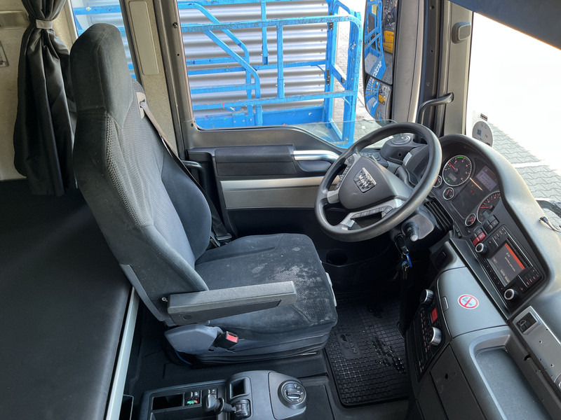 MAN TGX 18.440 XXL / 684 dkm / 2 Tanks / Stand klima / APK TUV 09-25 - Nyergesvontató: 3 kép. MAN TGX 18.440 XXL / 684 dkm / 2 Tanks / Stand klima / APK TUV 09-25 - Nyergesvontató: 3 kép.