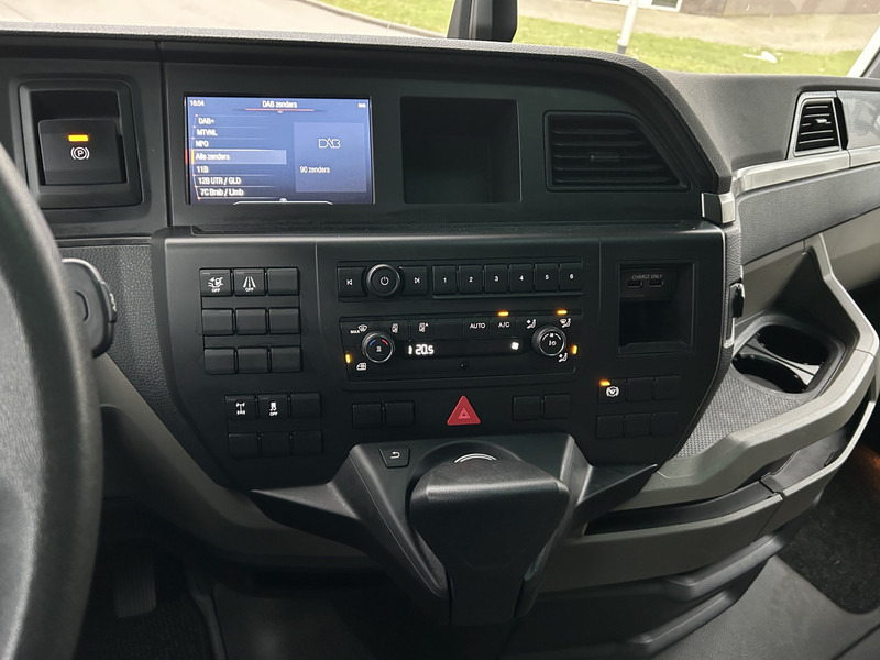 MAN TGX 18.470 GX / Retarder / New Tacho V2 / 2 Tanks / APK TUV 01-27 - Nyergesvontató: 5 kép. MAN TGX 18.470 GX / Retarder / New Tacho V2 / 2 Tanks / APK TUV 01-27 - Nyergesvontató: 5 kép.