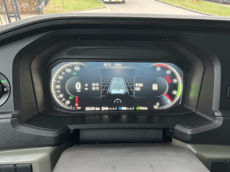 MAN TGX 18.470 GX / Retarder / New Tacho V2 / 2 Tanks / APK TUV 01-27 - Nyergesvontató: 4 kép. MAN TGX 18.470 GX / Retarder / New Tacho V2 / 2 Tanks / APK TUV 01-27 - Nyergesvontató: 4 kép.