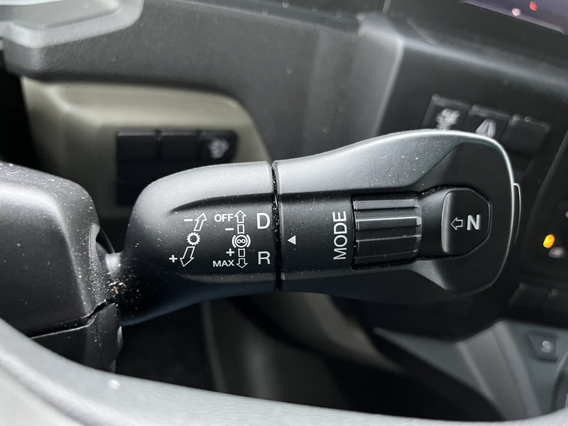 MAN TGX 18.510 GX / 2 Tanks / Full LED / APK TUV 02-26 - Nyergesvontató: 5 kép. MAN TGX 18.510 GX / 2 Tanks / Full LED / APK TUV 02-26 - Nyergesvontató: 5 kép.