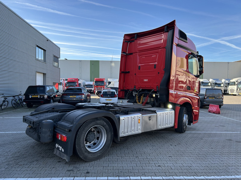 Mercedes-Benz Actros 2445 BigSpace / 904 dkm / Stand Airco / New Tacho V2 / APK TUV 03-26 - Nyergesvontató: 2 kép. Mercedes-Benz Actros 2445 BigSpace / 904 dkm / Stand Airco / New Tacho V2 / APK TUV 03-26 - Nyergesvontató: 2 kép.