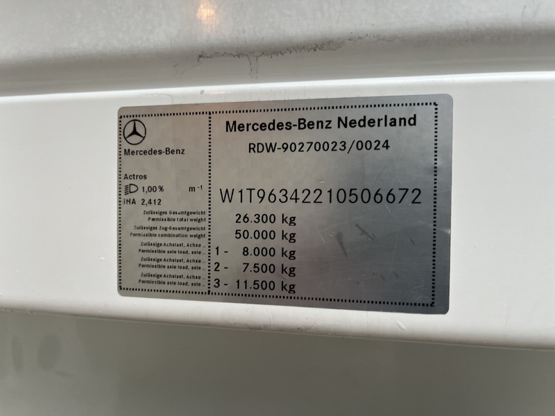 Nyergesvontató Mercedes-Benz Actros 2645 Bigspace / 374 dkm / 6x2 / Mirror Cams / NL Truck: 17 kép.