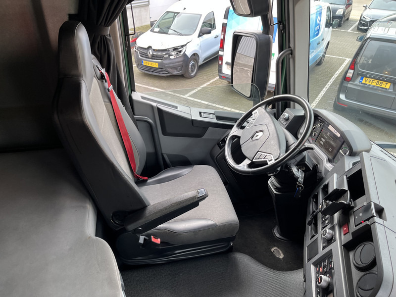 Renault T 380 Comfort Euro 6 / 742 dkm / NL Truck - Nyergesvontató: 3 kép. Renault T 380 Comfort Euro 6 / 742 dkm / NL Truck - Nyergesvontató: 3 kép.