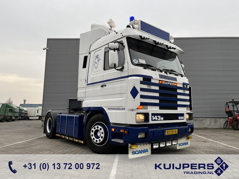 Scania R 143H V8 500 Streamline / V8 Sound / Retarder / Old Skool Classic - Nyergesvontató: 1 kép. Scania R 143H V8 500 Streamline / V8 Sound / Retarder / Old Skool Classic - Nyergesvontató: 1 kép.