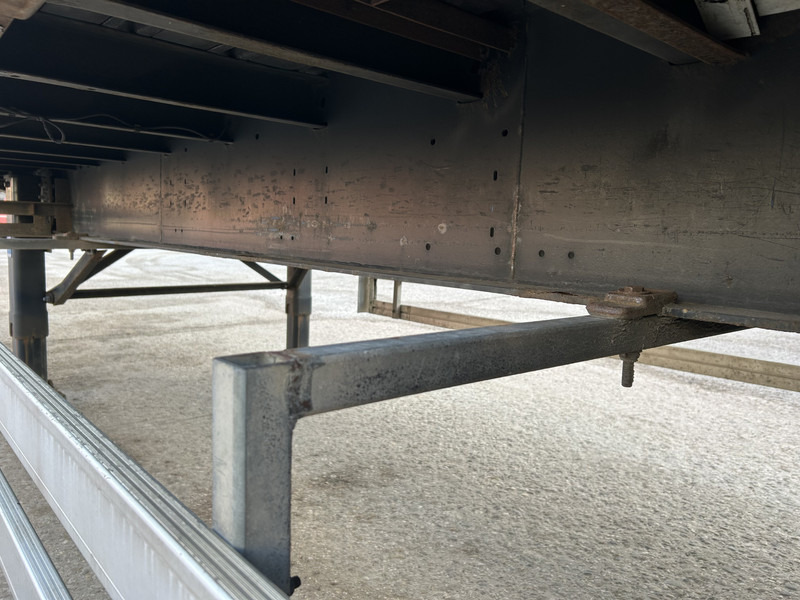 Ponyvás félpótkocsi Pacton T3-001 / Curtainside Trailer / BPW Drum / APK TUV 03-26: 13 kép.