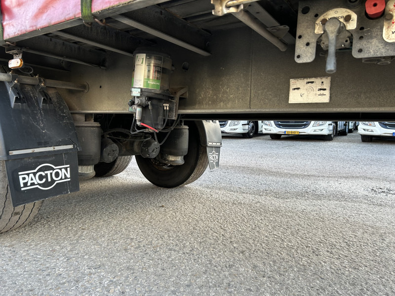 Ponyvás félpótkocsi Pacton T3-011 / Curtainside Trailer / SAF Drum / APK TUV 03-26: 14 kép. Ponyvás félpótkocsi Pacton T3-011 / Curtainside Trailer / SAF Drum / APK TUV 03-26: 14 kép.