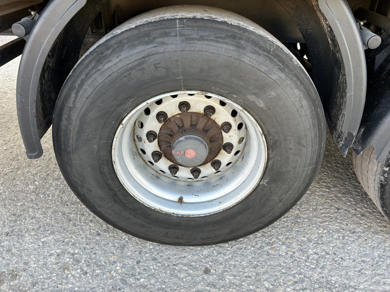 Ponyvás félpótkocsi Pacton T3-011 / Curtainside Trailer / SAF Drum / APK TUV 03-26: 10 kép. Ponyvás félpótkocsi Pacton T3-011 / Curtainside Trailer / SAF Drum / APK TUV 03-26: 10 kép.