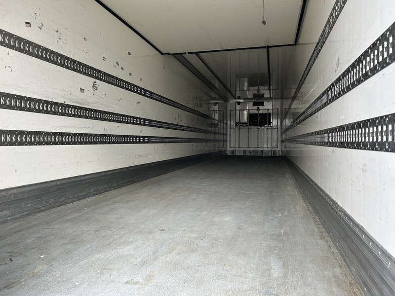 SYSTEM TRAILERS - VeDeCar / Thermo King Koeler -29 gr / Duo Temp / Laadklep 2500 kg / APK 07-26 - Félpótkocsi hűtős: 3 kép. SYSTEM TRAILERS - VeDeCar / Thermo King Koeler -29 gr / Duo Temp / Laadklep 2500 kg / APK 07-26 - Félpótkocsi hűtős: 3 kép.