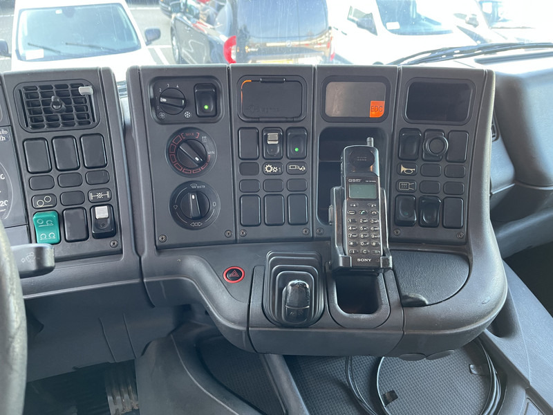 Scania R 144G V8 460 6x2 Boogie / 874 dkm / Blad - Blad / Hook Lift / NL Truck - Horgos rakodó teherautó: 5 kép. Scania R 144G V8 460 6x2 Boogie / 874 dkm / Blad - Blad / Hook Lift / NL Truck - Horgos rakodó teherautó: 5 kép.