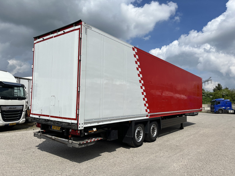 Schmitz Cargobull SCB S2 / Box Trailer / Loadlift - Félpótkocsi mélybölcsős: 2 kép. Schmitz Cargobull SCB S2 / Box Trailer / Loadlift - Félpótkocsi mélybölcsős: 2 kép.