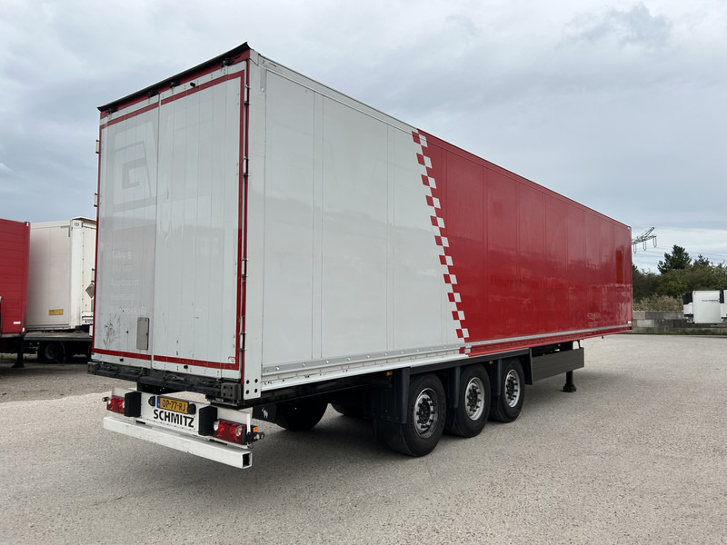 Schmitz Cargobull SCB S3B / Box Trailer / 2x Liftas / APK TUV 10-26 - Félpótkocsi dobozos: 2 kép. Schmitz Cargobull SCB S3B / Box Trailer / 2x Liftas / APK TUV 10-26 - Félpótkocsi dobozos: 2 kép.