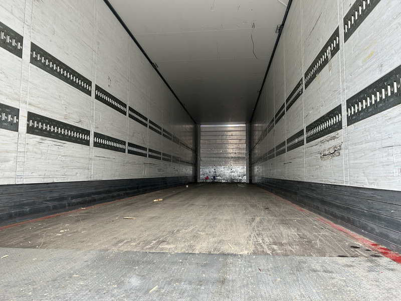 Schmitz Cargobull SCB S3B / Box Trailer / 2x Liftaxle / APK TUV 09-26 - Félpótkocsi dobozos: 3 kép. Schmitz Cargobull SCB S3B / Box Trailer / 2x Liftaxle / APK TUV 09-26 - Félpótkocsi dobozos: 3 kép.