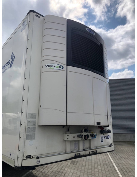 Schmitz Cargobull SCB S3B / Carrier Vector 1550 / Lift axle / Frigo Box / APK TUV 02-26 - Félpótkocsi hűtős: 5 kép. Schmitz Cargobull SCB S3B / Carrier Vector 1550 / Lift axle / Frigo Box / APK TUV 02-26 - Félpótkocsi hűtős: 5 kép.