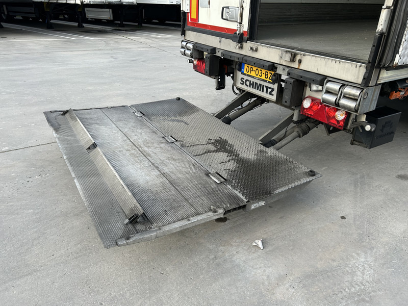 Schmitz Cargobull SCB S3B / Carrier Vector 1950 / Frigo Box / Loadlift / APK TUV 03-26 - Félpótkocsi hűtős: 5 kép. Schmitz Cargobull SCB S3B / Carrier Vector 1950 / Frigo Box / Loadlift / APK TUV 03-26 - Félpótkocsi hűtős: 5 kép.