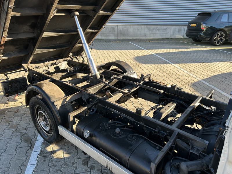 Billenőplatós kisteherautó Toyota Dyna 100 3.0 D-4D / Kipper - Tipper / Blad - Bald / APK TUV 07-26: 9 kép. Billenőplatós kisteherautó Toyota Dyna 100 3.0 D-4D / Kipper - Tipper / Blad - Bald / APK TUV 07-26: 9 kép.