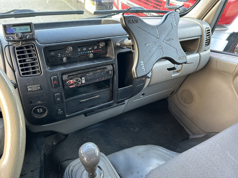 Toyota Dyna 100 3.0 D-4D / Kipper - Tipper / Blad - Bald / APK TUV 07-26 - Billenőplatós kisteherautó: 5 kép. Toyota Dyna 100 3.0 D-4D / Kipper - Tipper / Blad - Bald / APK TUV 07-26 - Billenőplatós kisteherautó: 5 kép.